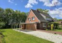 Auffahrt mit Carport
