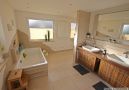 Badezimmer Hauptwohnung