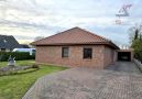 Auffahrt und Garage