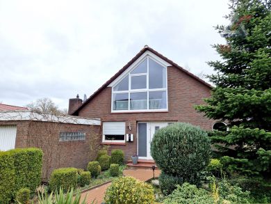 Schickes Haus mit Renovierungsbedarf