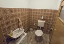 separates  WC