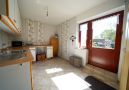 Hauswirtschaftraum mit Augang zum Garten