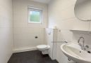 Badezimmer mit Dusche