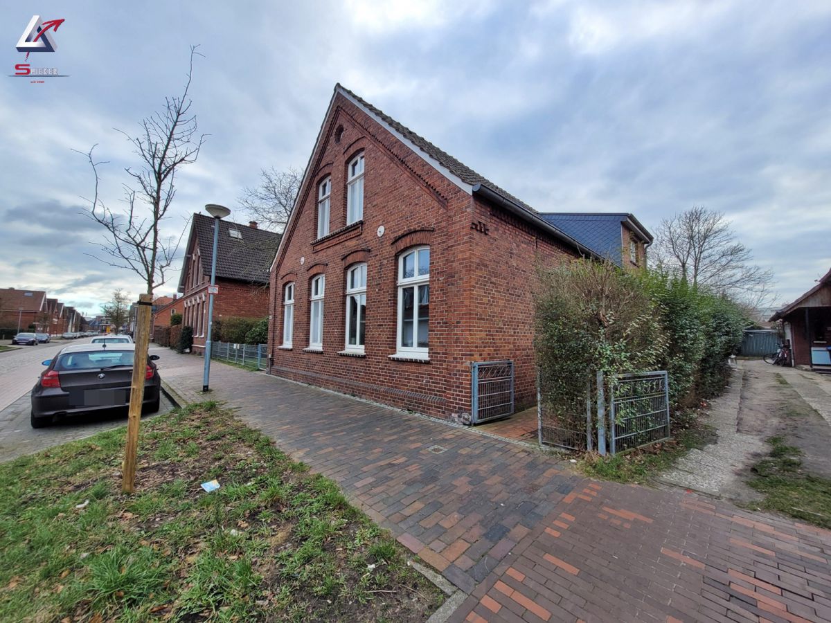 Straßenansicht