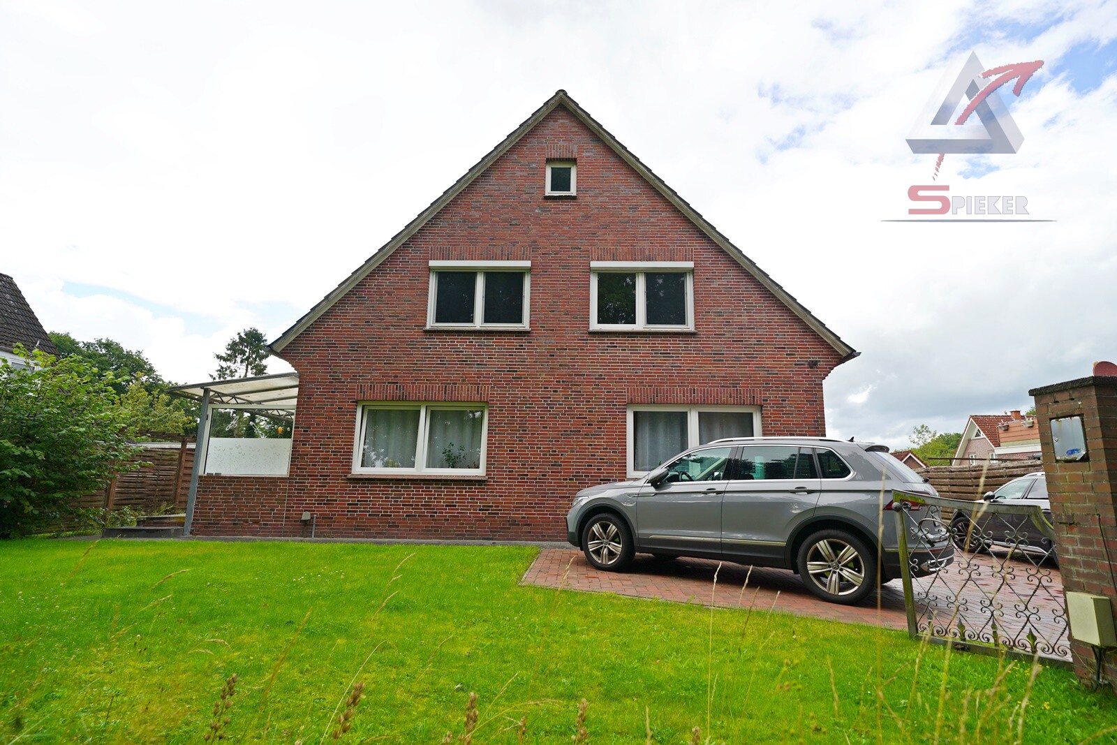 Helle 3-Zimmer-Obergeschosswohnung in Uplengen!
