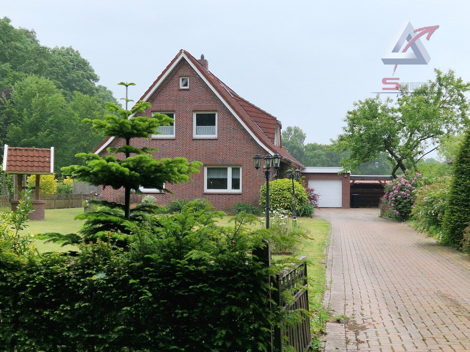 Herrliche Wohnlage direkt am Wald-Haus mit Renovierungsbedarf