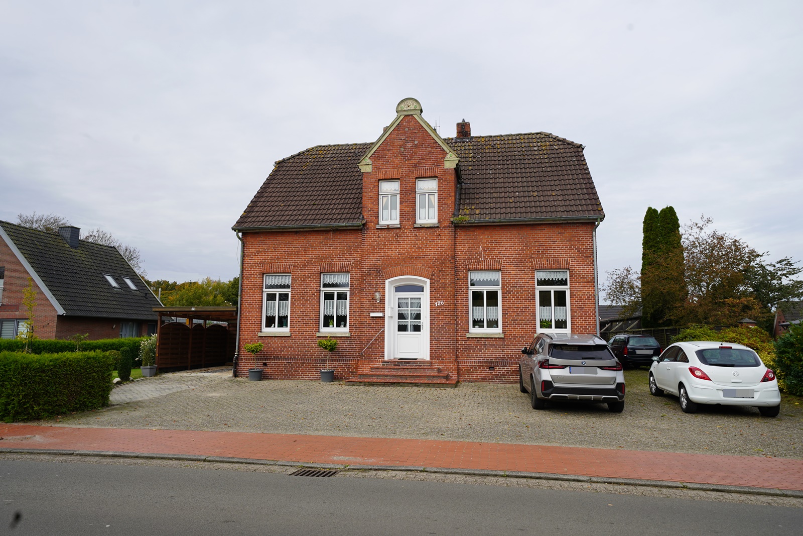 Tolle Wohnung in klassischem Ambiente